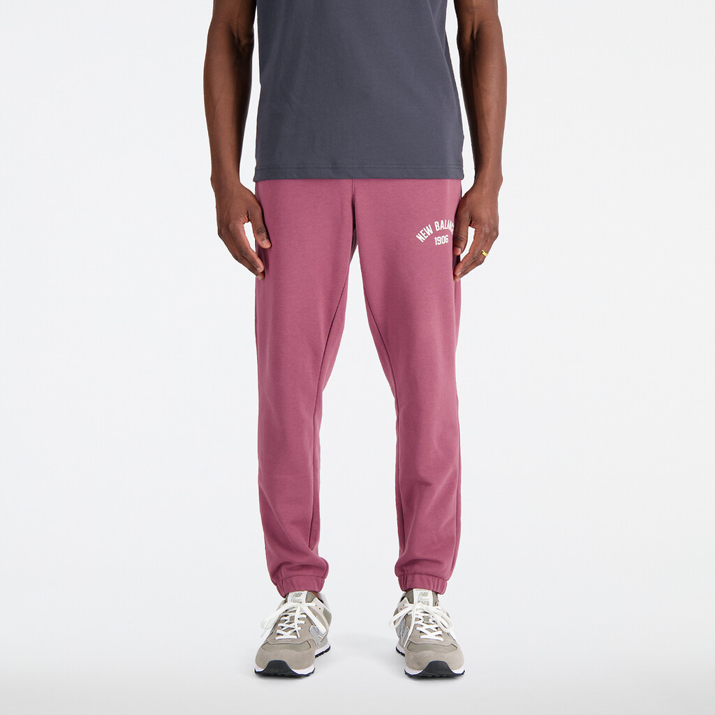 New Balance - Essentials Varsity Fleece Pant - washed burgundy