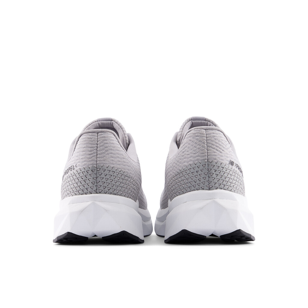 New Balance - MFCPRCV5 Fuel Cell Propel v5 - rain cloud