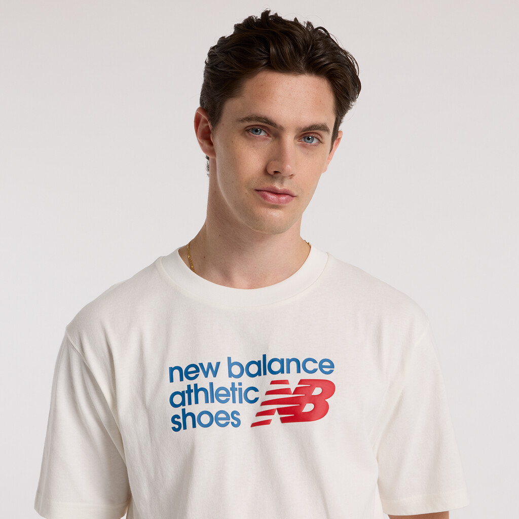 New Balance - Athletics Premium Chest Logo T-Shirt - sea salt