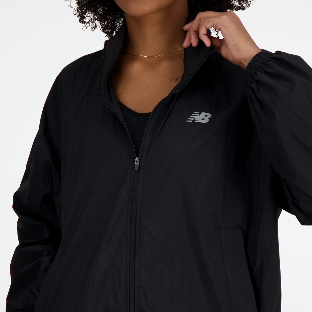 New Balance - W NB Athletics Woven Jacket - black