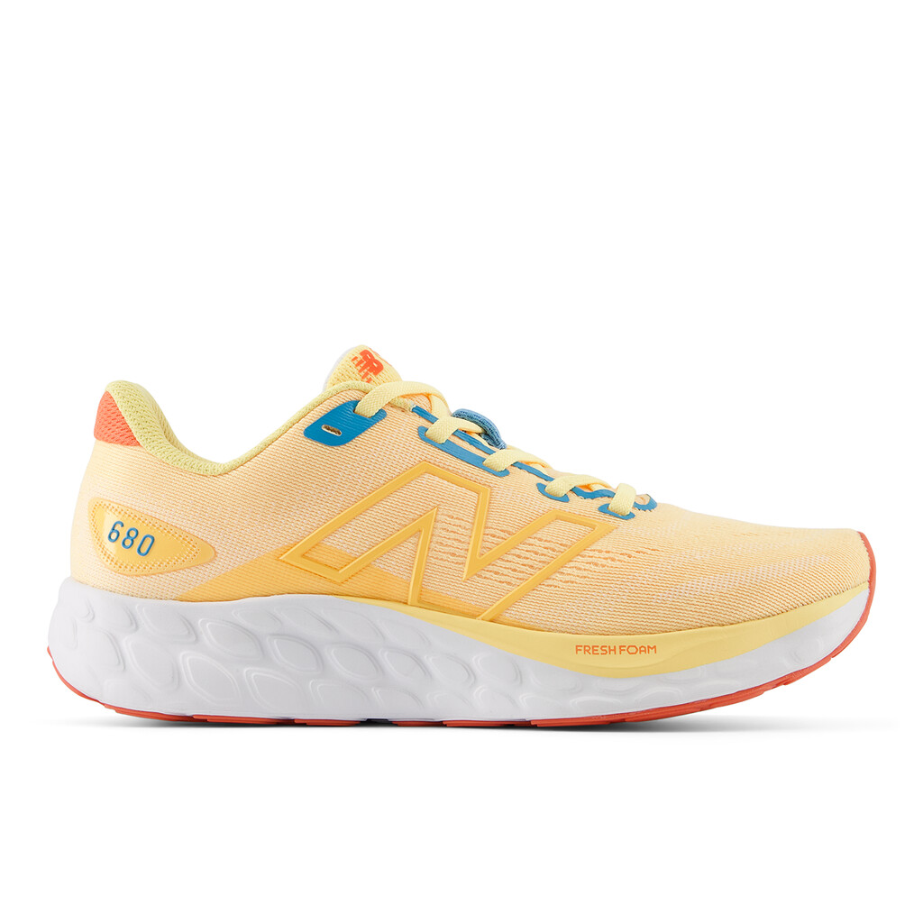 New Balance - W680LL8 Fresh Foam 680 v8 - white peach