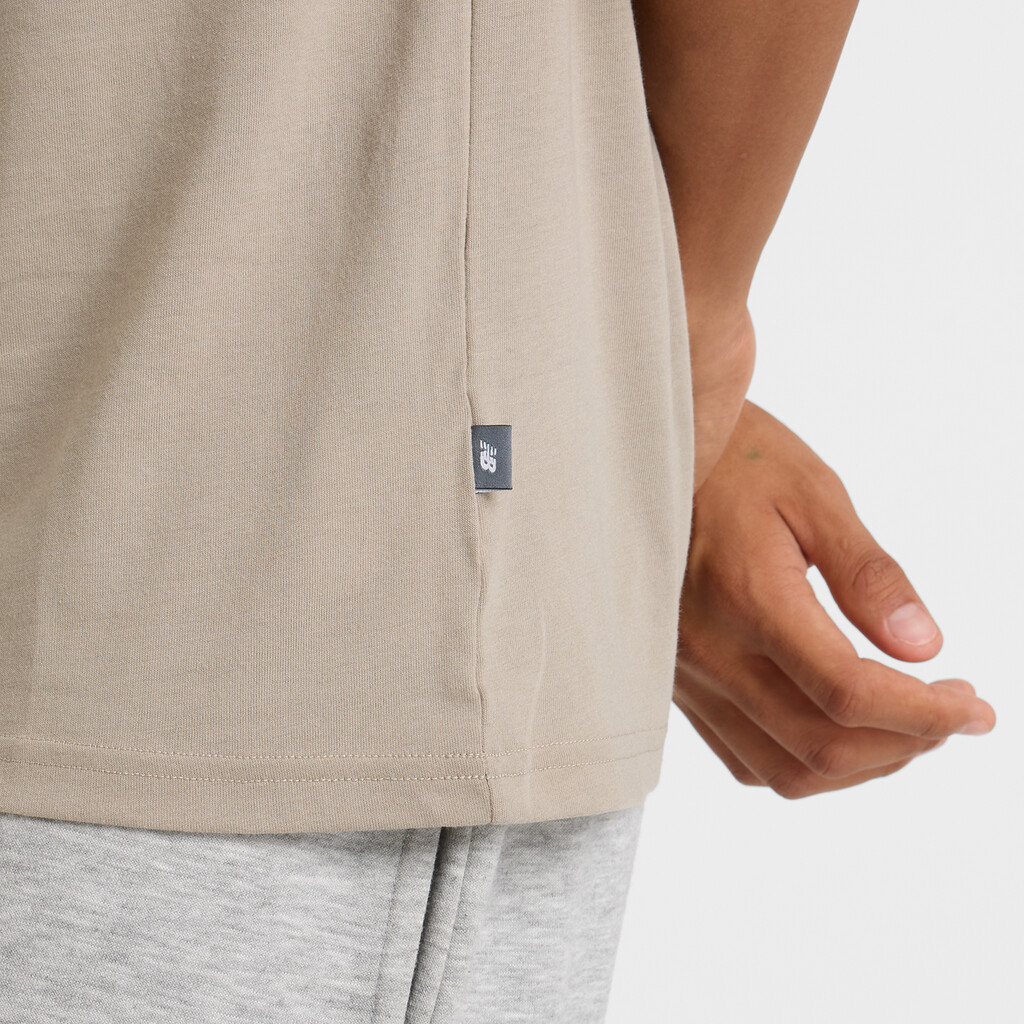 New Balance - Heathertech Linear T-Shirt - arid stone