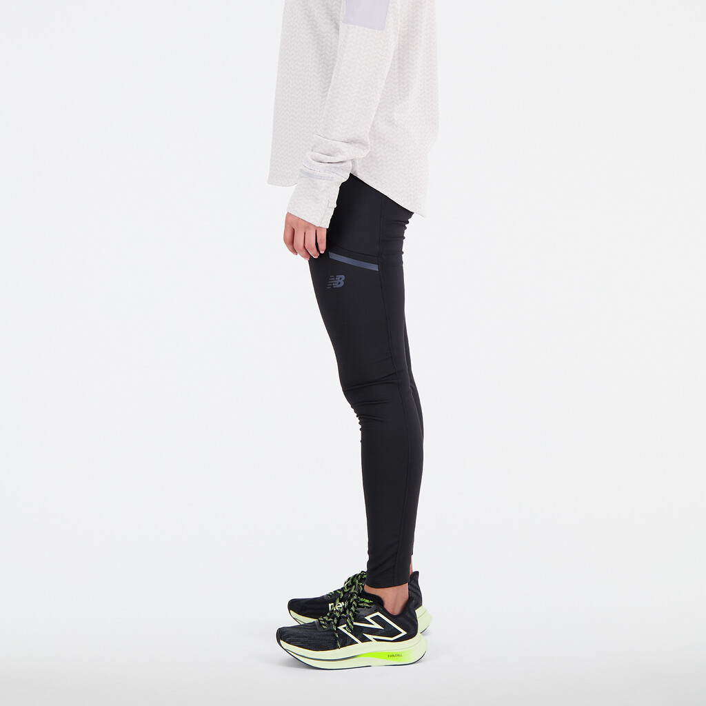 New Balance - W Impact Run Heat Tight - black