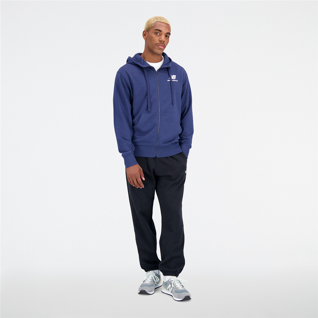 New Balance - Essentials Stacked Logo Jacket - nb navy