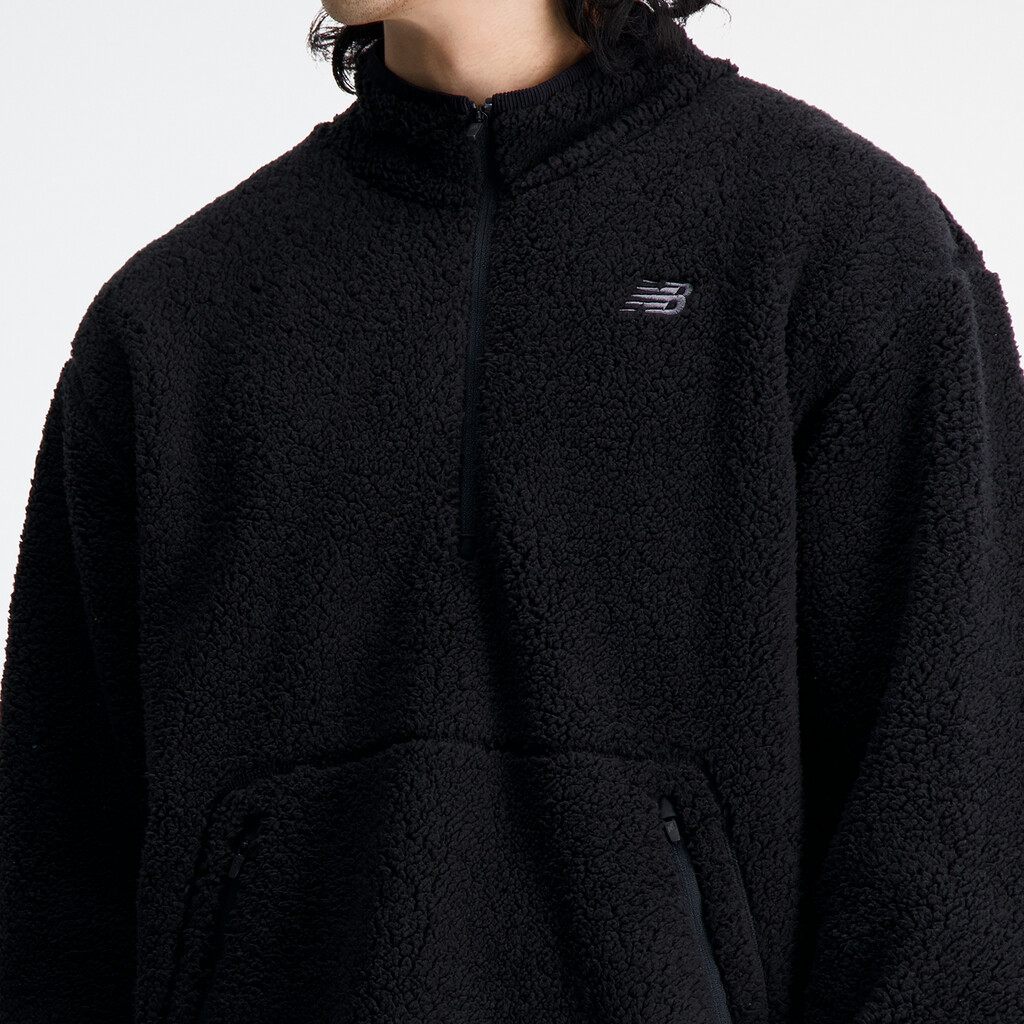 New Balance - R.W. Tech Sherpa Pullover - black